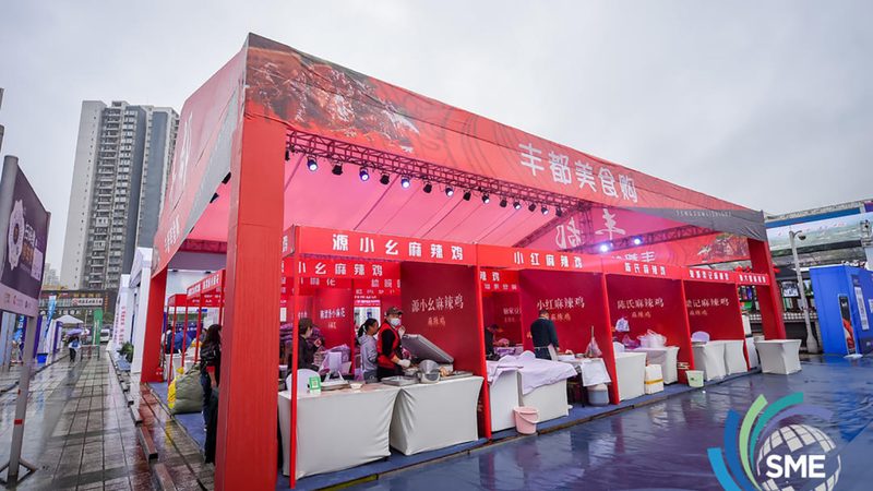 铝塑板门头招牌：揭秘其价格构成与选择要点